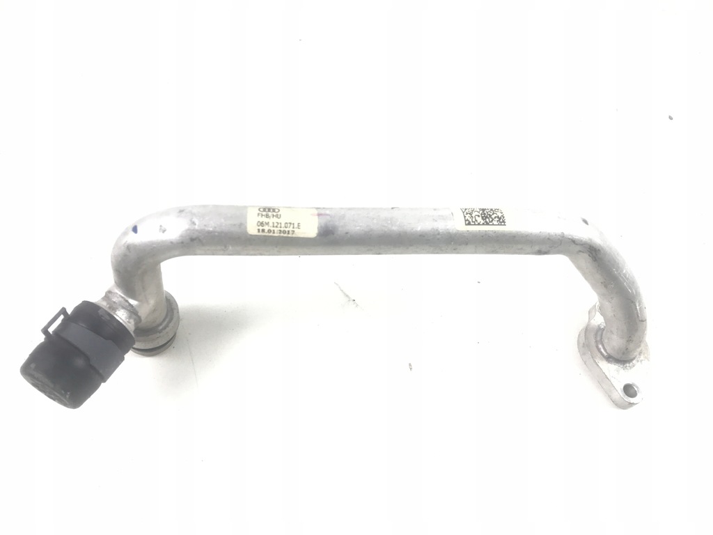 фото №1, Шланг труба wody audi rs4 b9 rs5 8w 06m121071e