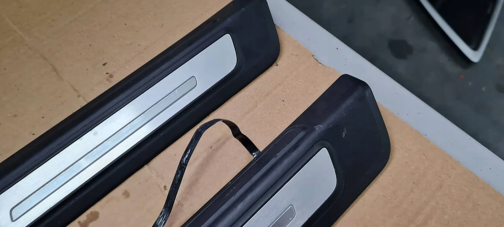 фото №14, Q5 80a молдинг накладки пороговые перед подсвечиваемые левая правая