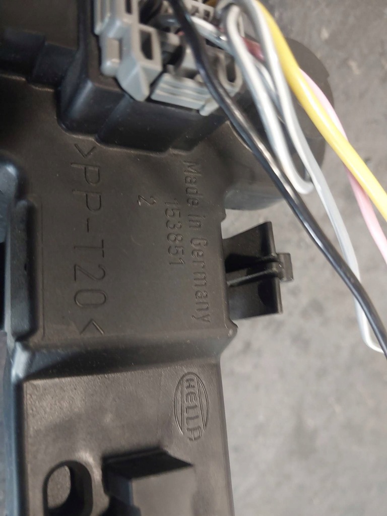 фото №6, Вкладыш лампы задний левый volvo s60 153851