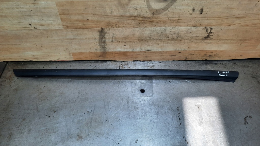 фото №1, Молдинг стекло передней левая volvo xc70 ii 08r