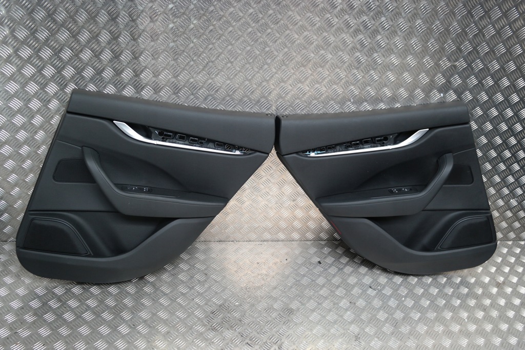 фото №7, Maserati levante сиденья заднее сиденье обшивки салон m189