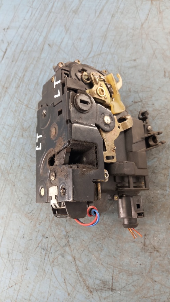 фото №2, Замок лівий задня seat leon 00r