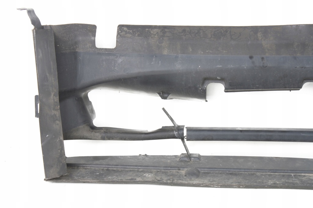 Bmw f20 f21 f30 f31 канал впуск воздуха нижний 7255414 Киев