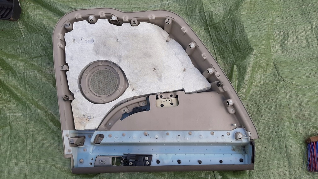 фото №10, Обшивка оббивка двері правий задня chrysler pacifica