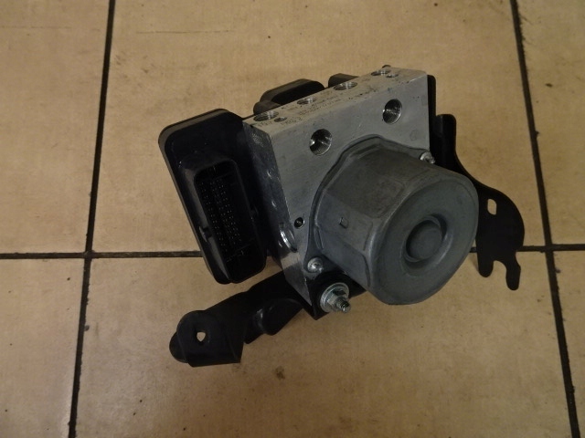 фото №1, Насос abs duster ii 2 1.5 dci 476606974r