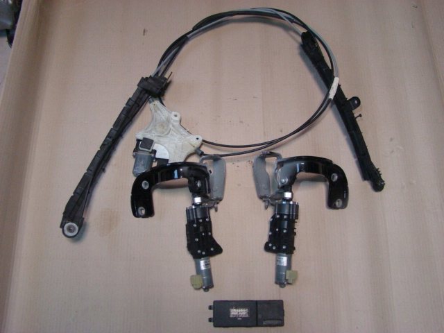 фото №1, Механизм шторка багажника audi a4 b9 8w9863560