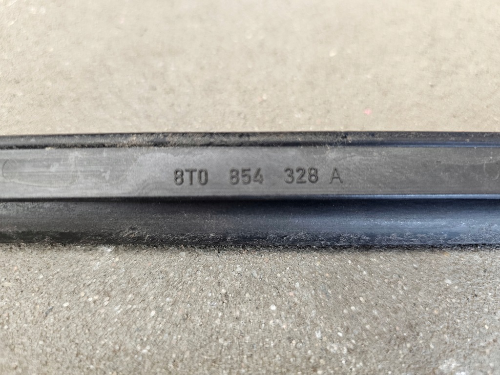фото №6, Audi a5 8t молдинг ущільнювач скло лобове права 8t0854328a