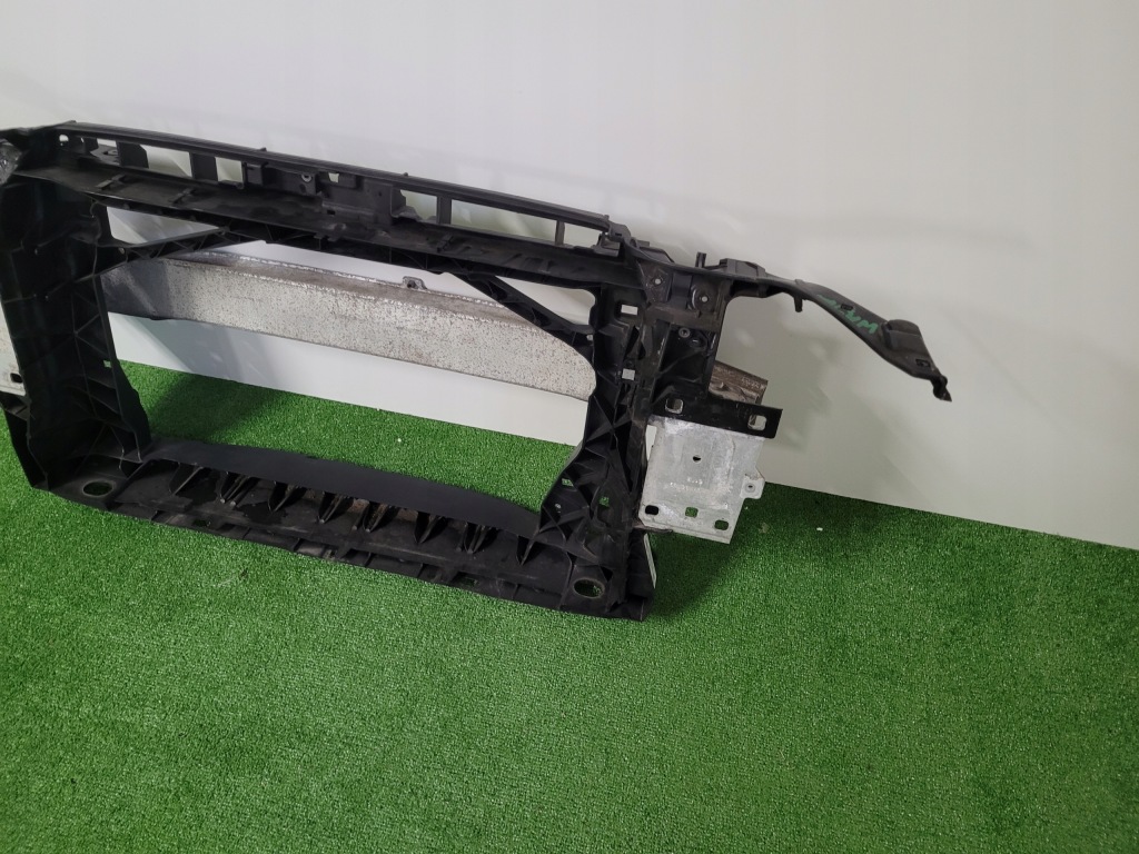 Audi a3 8v ремень передний узкий усилитель передний узкие балка 8v0805588a в Украине