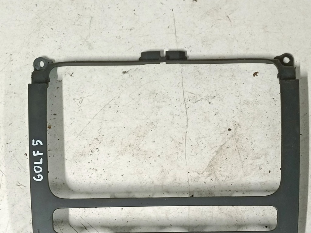 фото №3, Рамка радио консоли vw golf 5 1k0858071e
