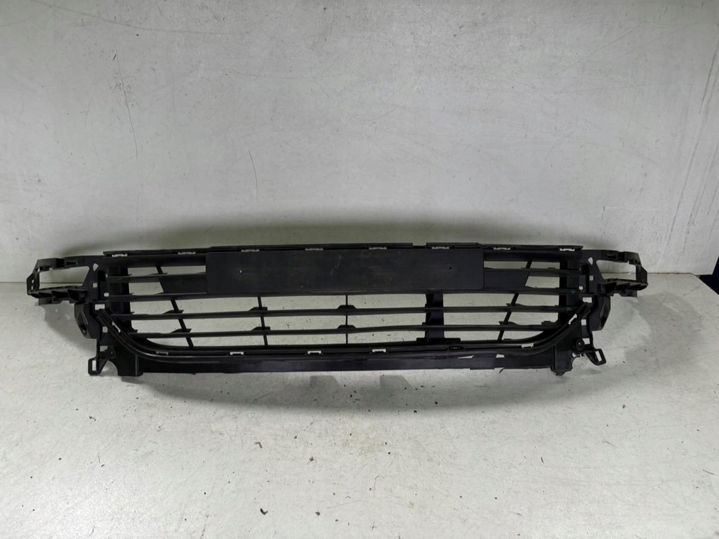 фото №1, Решётка средняя renault clio iv 4 lift 16-19