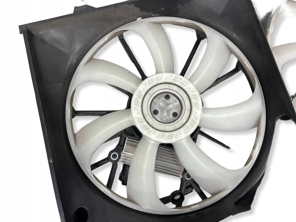 Вентилятор радиатора toyota mirai 1636330041 Цена