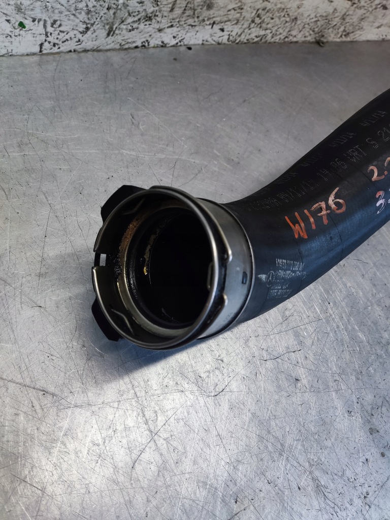 Mercedes w176 w246 2.2 cdi патрубок труба інтеркулер a2465281182 Оригінал