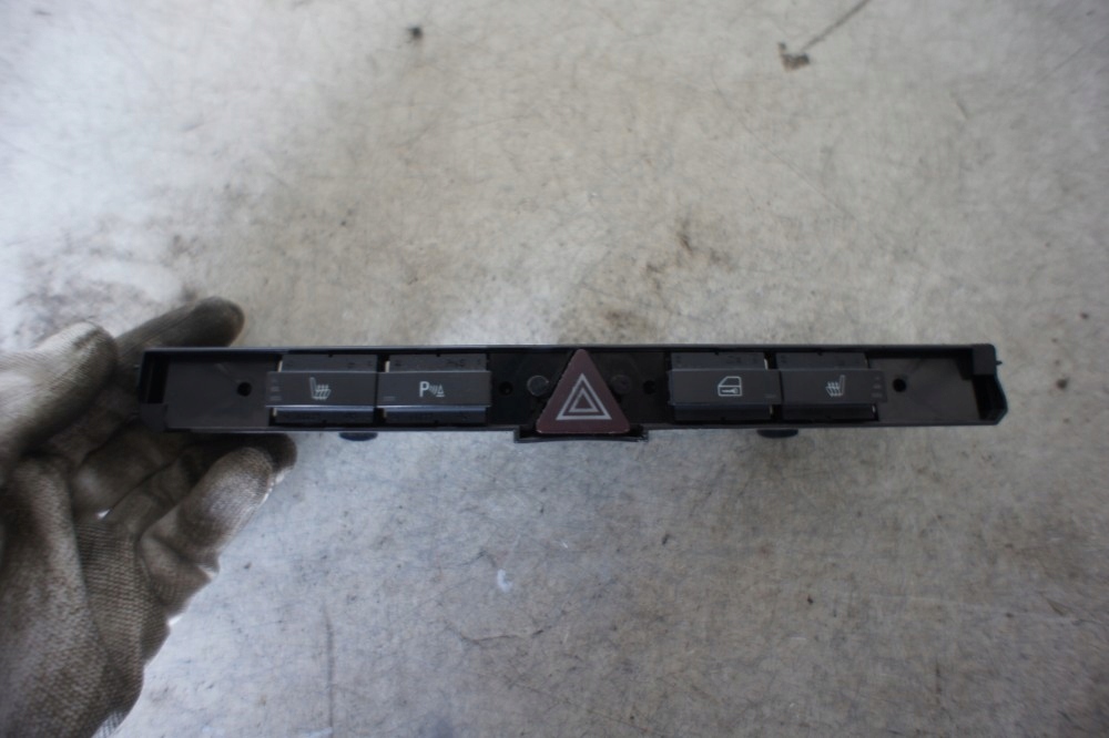 фото №1, Opel zafira b переключатель аварийных