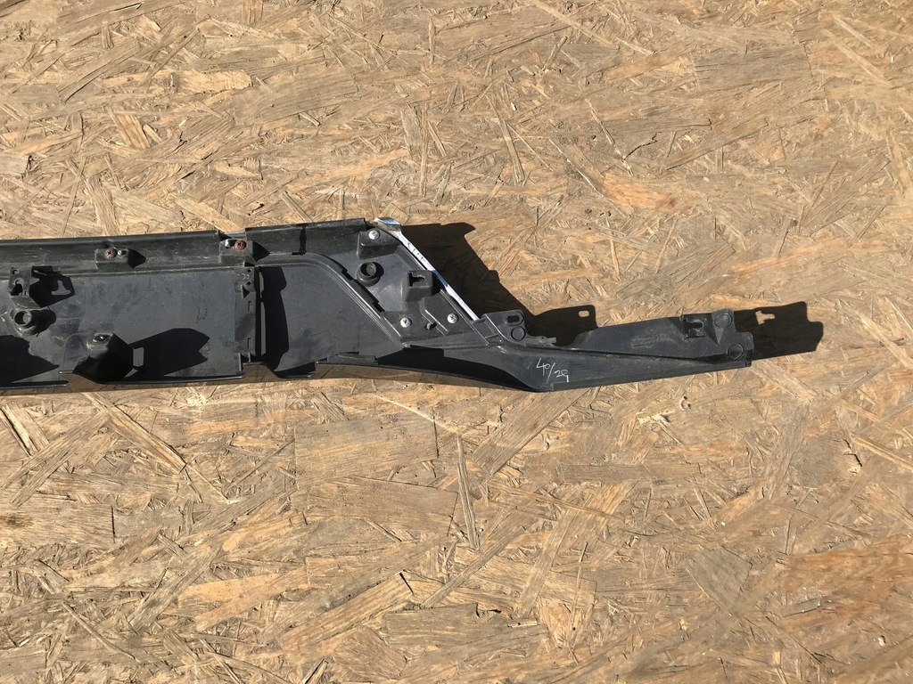 фото №8, Накладка кришки mitsubishi outlander iii lift