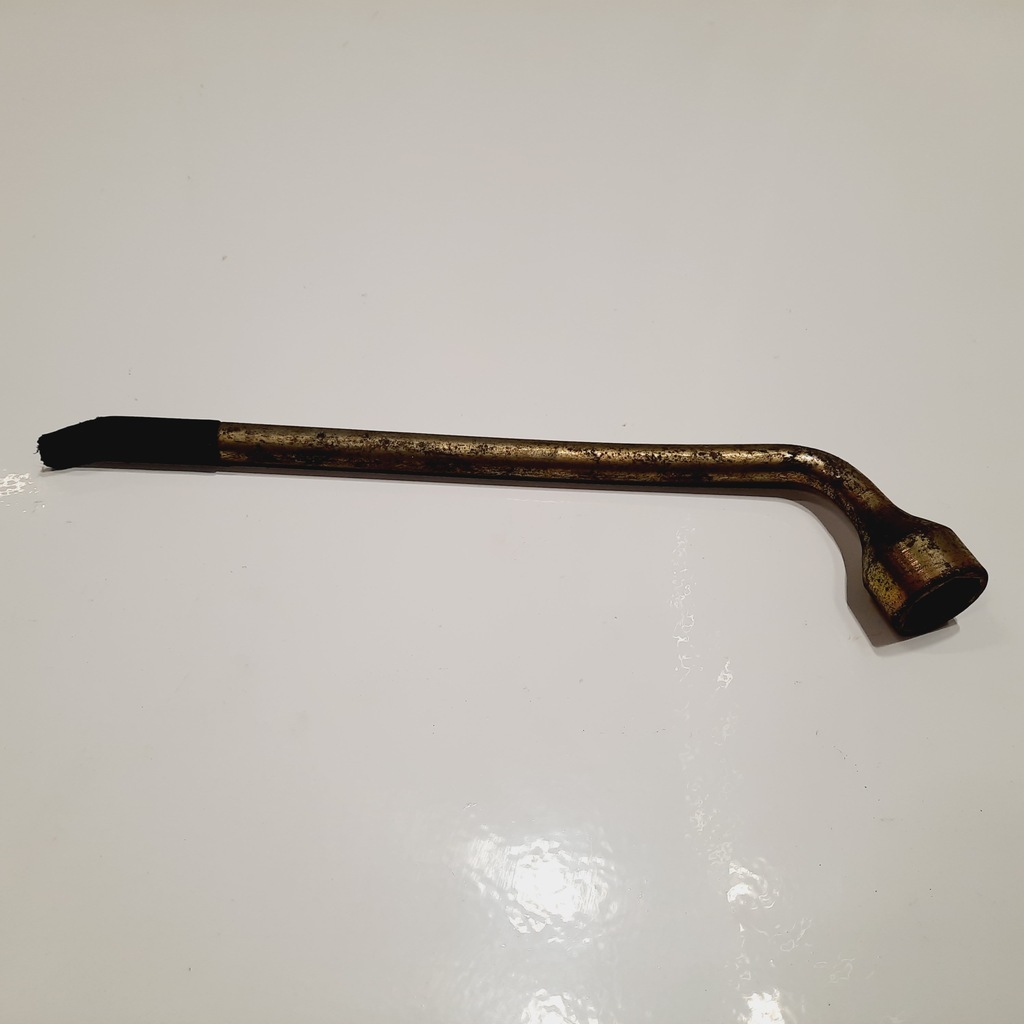 фото №1, Land rover discovery ii ключ do kół