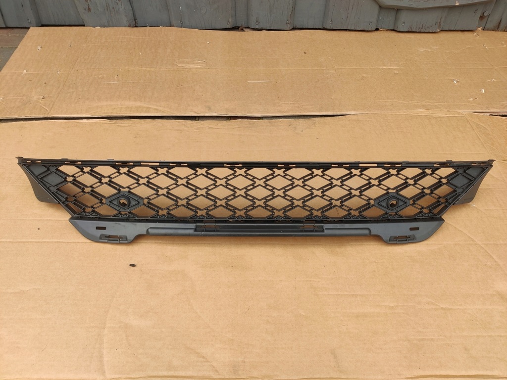 фото №1, Skoda enyaq 5la решётка средняя 5la853677 оригинальный номер