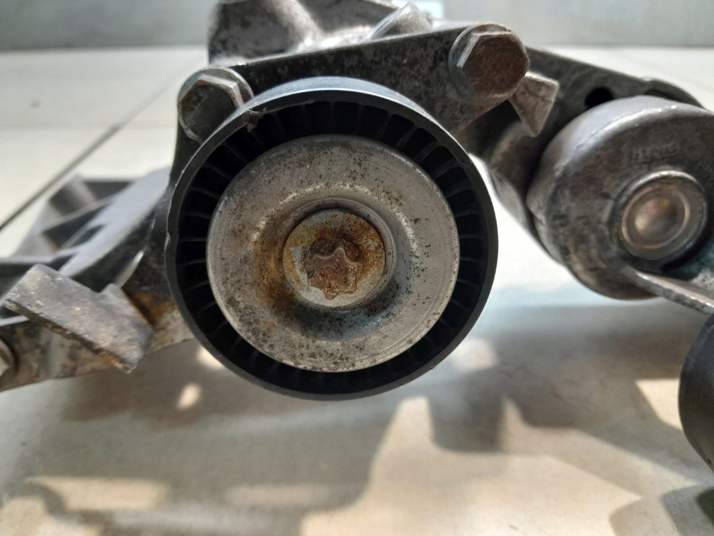 фото №4, Кронштейн генератора mercedes w169 2.0 cdi