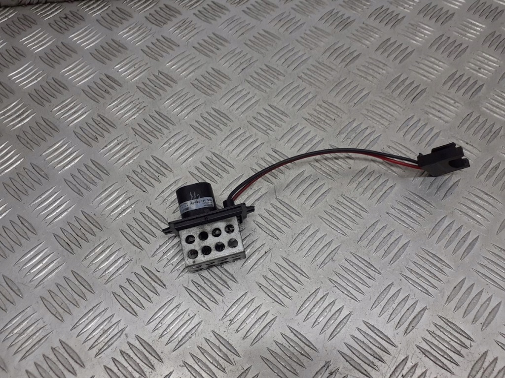 фото №1, Резистор резистор вентилятор nissan kubistar