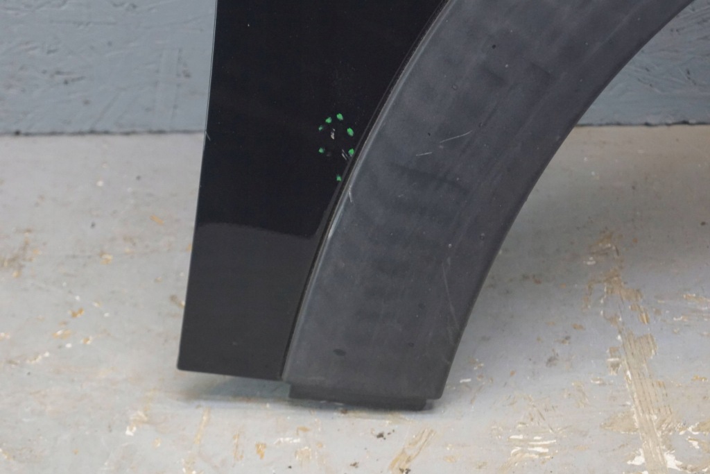 Bmw r56 крыло  левое  перед b94 b2458 Доставка