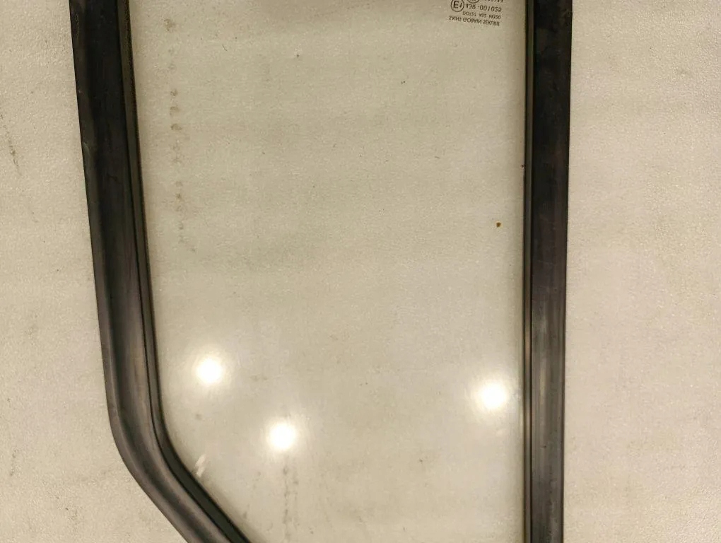 Купити Скло ліва передня mercedes-benz dot27as2m320 2012