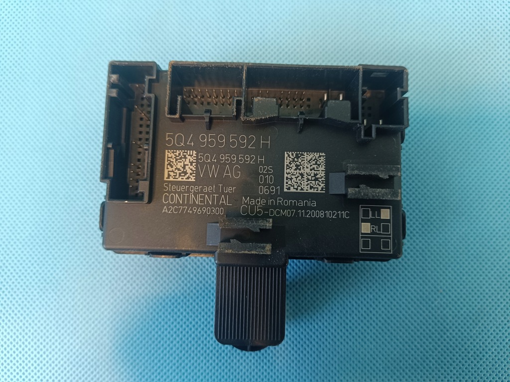 фото №1, Seat leon 4 iv fr combi 2.0 tdi 2021 r модуль блок керування двері правий перед