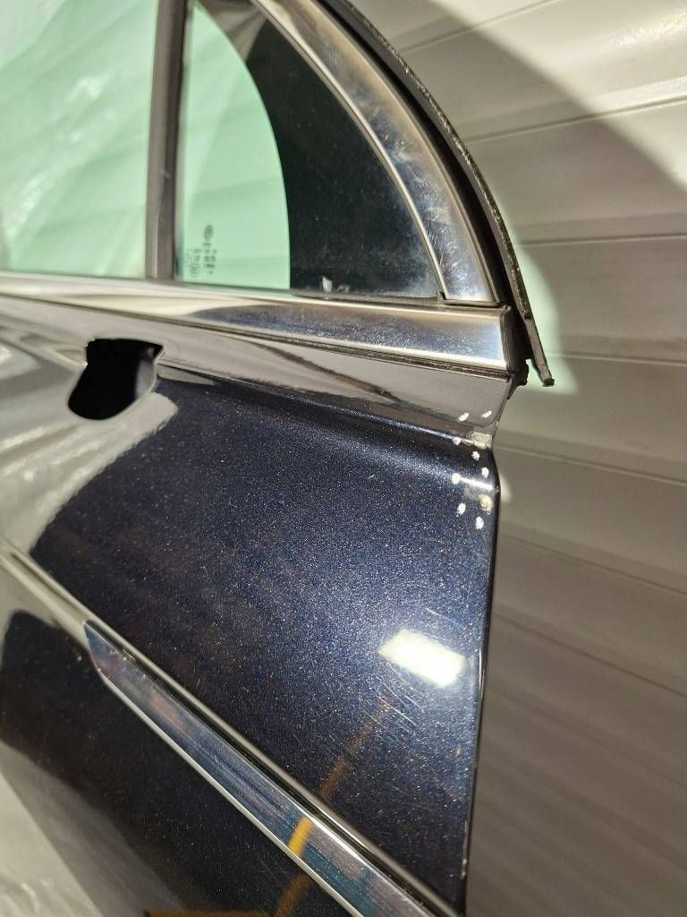 Vw tiguan allspace 2018 дверей передні задні праве  перед задні чорний lc9x Доставка