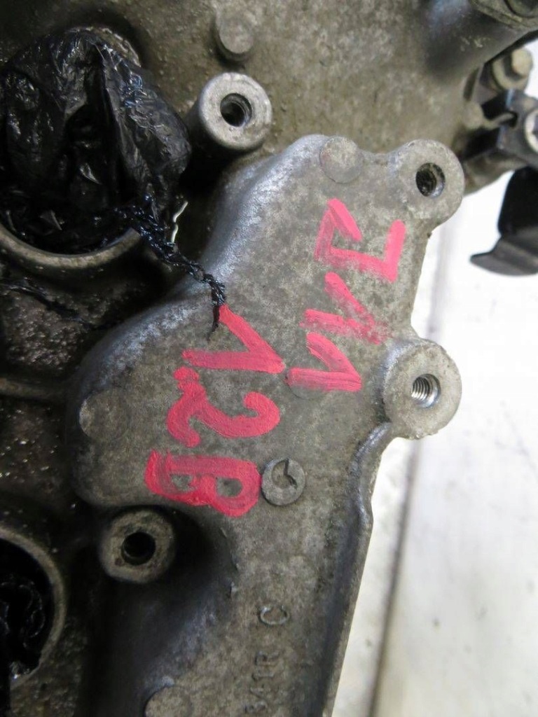 Купить Nissan qashqai j11 1.2 двигатель стойку hra2 13-