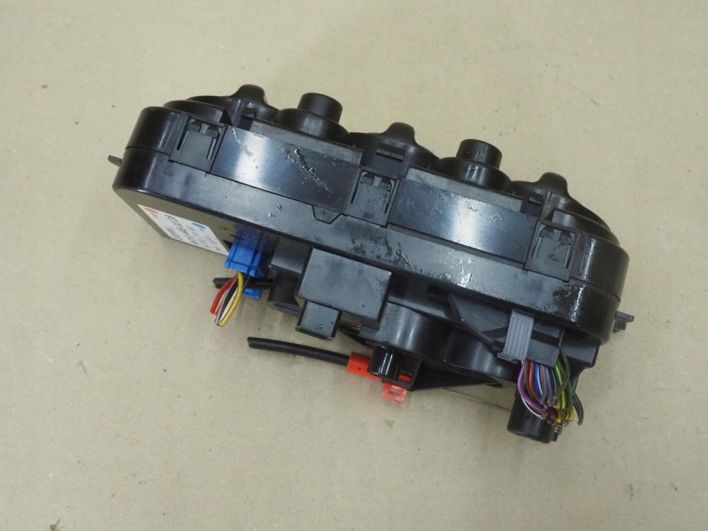 фото №16, Mercedes w414 vaneo панель кондиціонера обігріву a4144460228