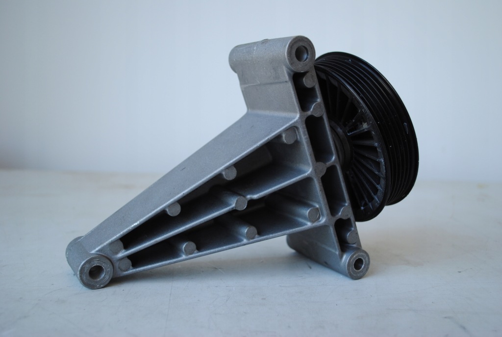 фото №4, Кронштейн ролик натяжитель a6112341039