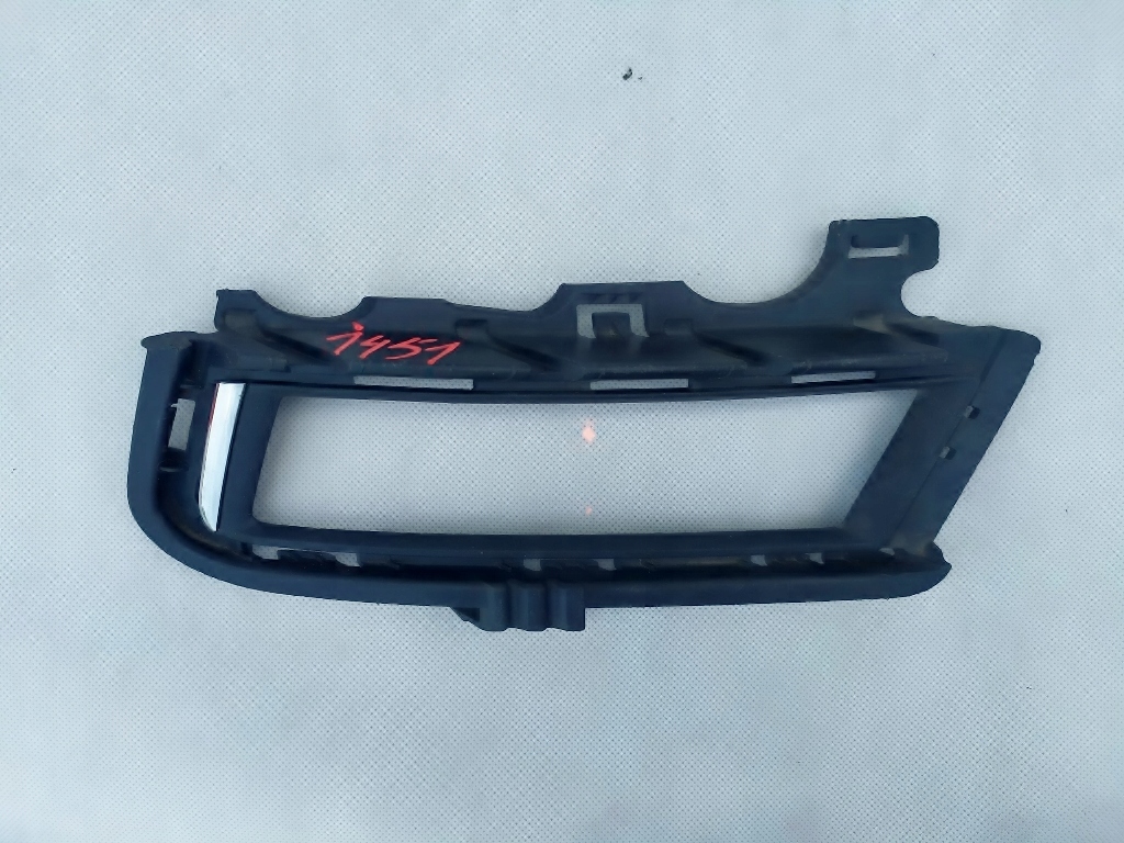фото №1, Рамка противотуманной фары левый перед vw golf vii 5g0853211f