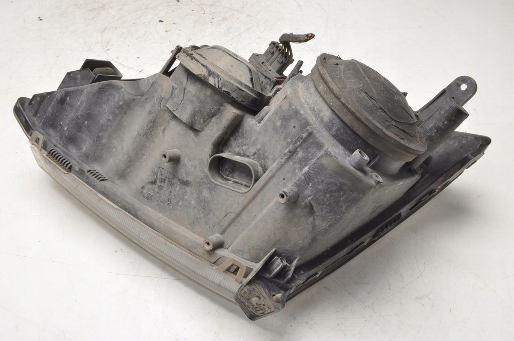 фото №8, Signum лампа правая передняя правый перед 155888-00