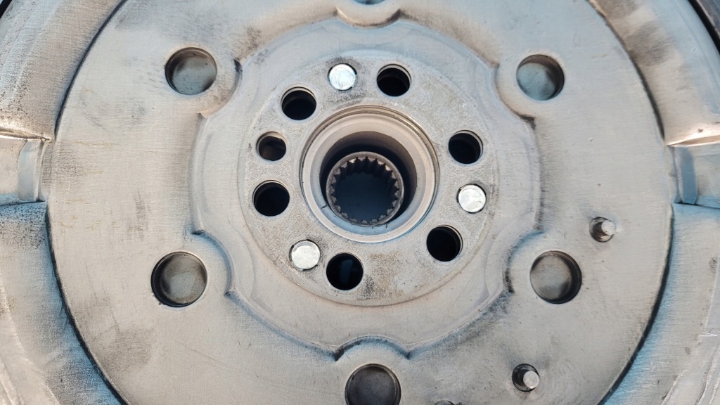 фото №8, Nissan qashqai j12 22r 1.3 dig-t сцепление двухмассовый маховик прижим комплект 123104593r