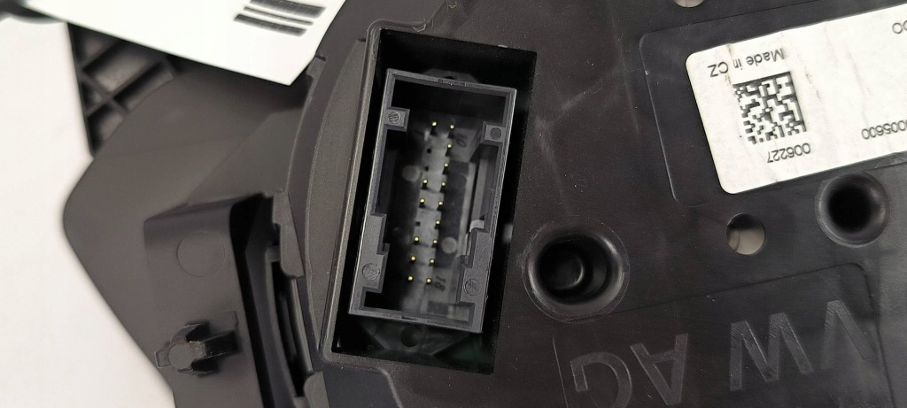 фото №7, Счетчик приборная панель eu 3v0920740a skoda superb iii