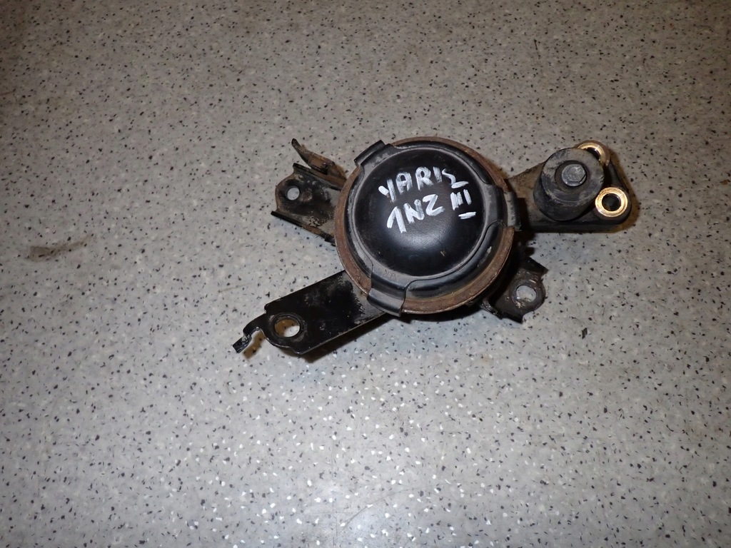 фото №6, Toyota yaris iii гібрид подушка двигуна права