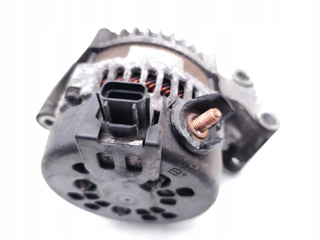 Volvo v50 генератор 1.6 бензин 74kw 101 hp 30667501 3m5t-10300-kb 2005 Недорого