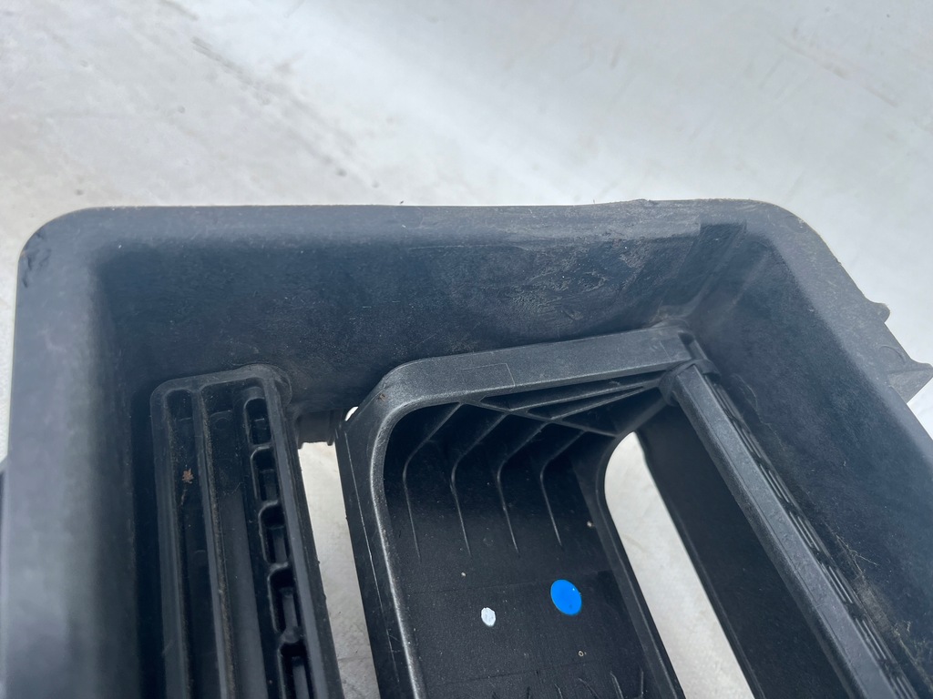 фото №8, Hyundai ioniq v жалюзи шторка воздуховод воздуха левая оригинал