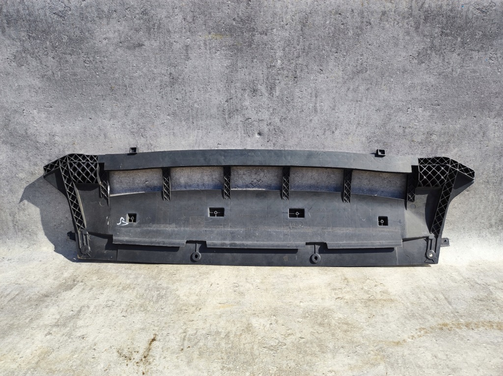 Купити Audi a5 8w6 плита захист бампера перед 8w6807611