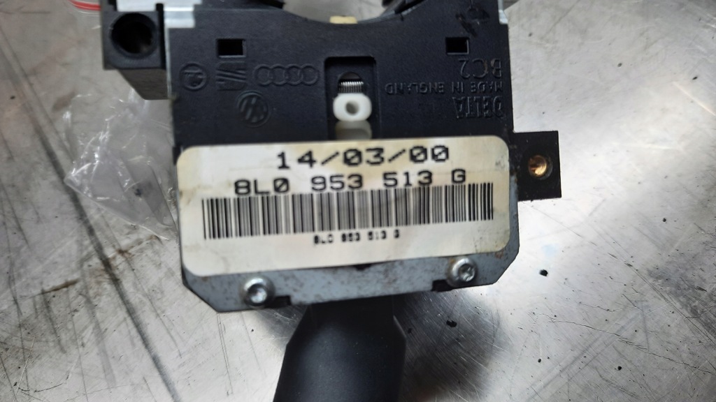 Переключатель подрулевой  8l0953513g vw golf iv 00r универсал в Украине