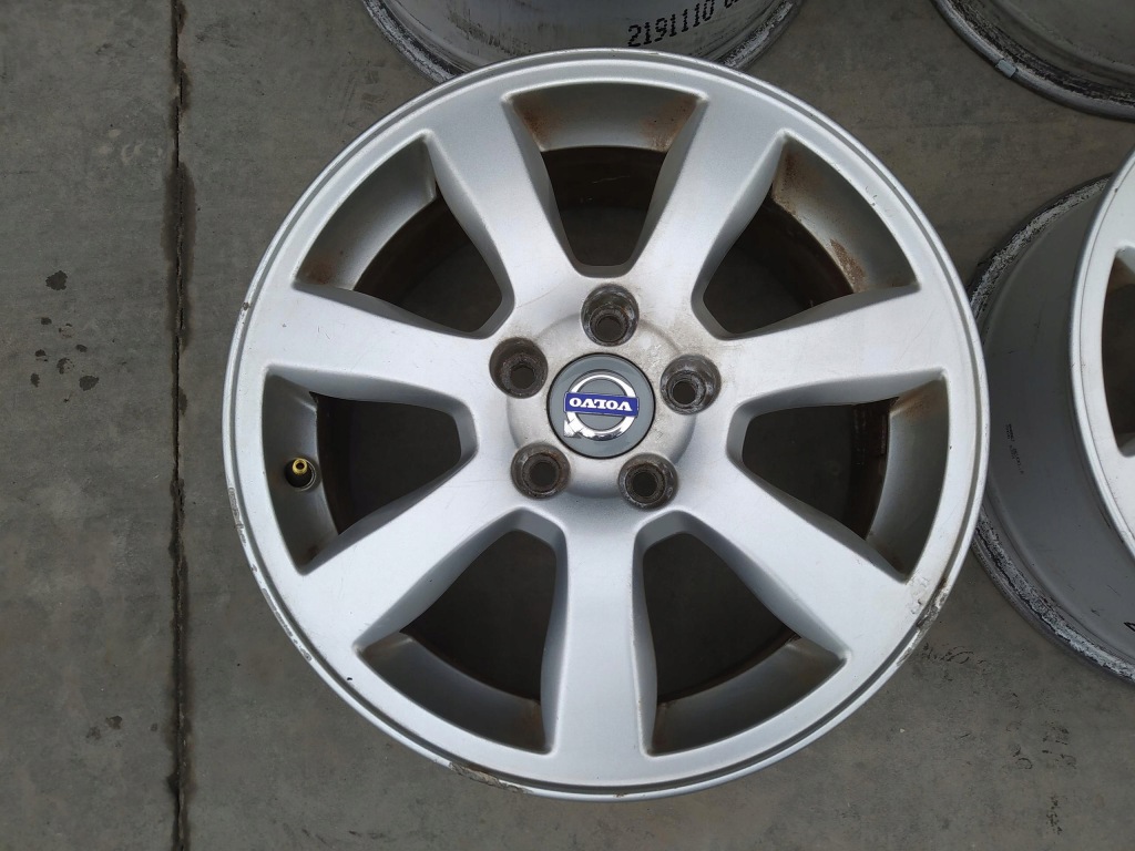 фото №5, Легкосплавные диски 31200601 5x108 16 cali 7j et 50 volvo v60 2012 volvo