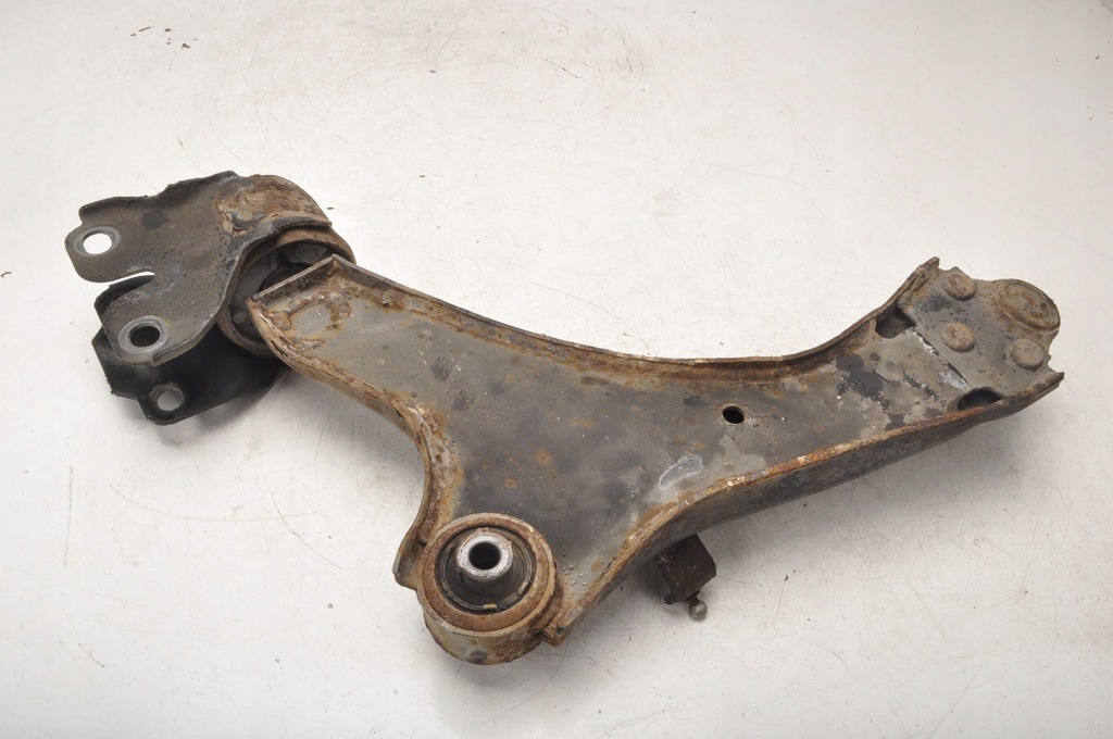 фото №1, Volvo s60 ii v60 рычаг правый перед