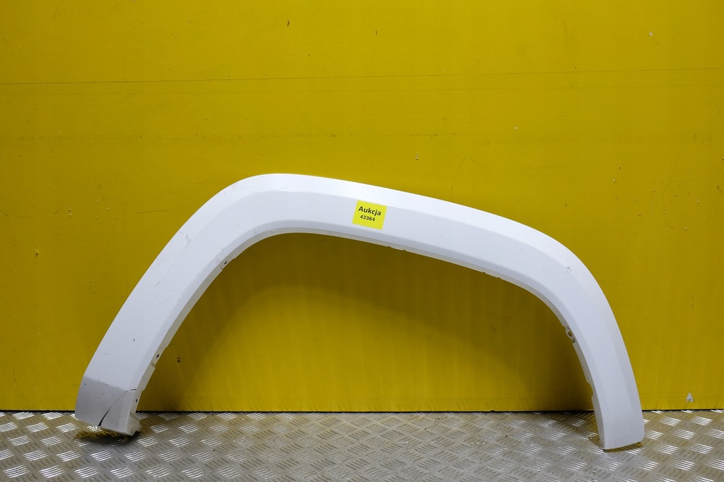 фото №1, Toyota tacoma 2016- молдинг крыла перед r usa