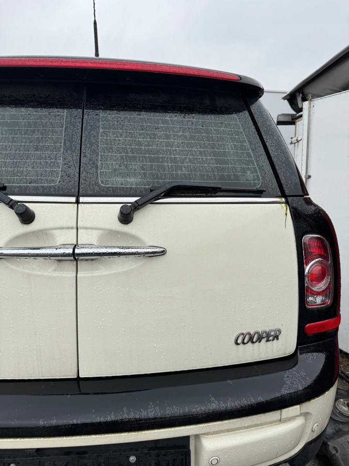 фото №1, Mini cooper clubman r55 r56 1,6 дверь задняя p