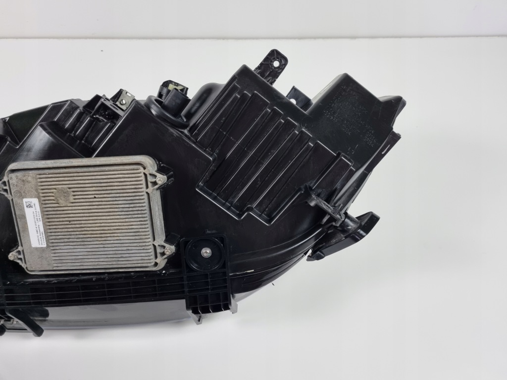 Tesla model x full led фара перед передняя правый  1034317-00-b Оригинал