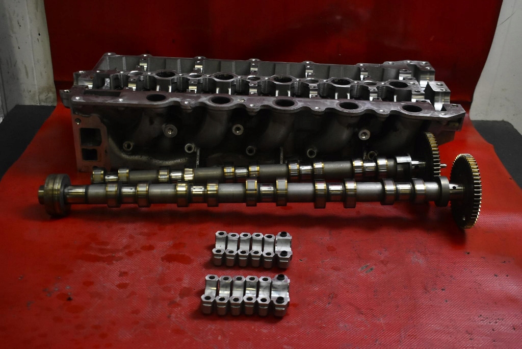 фото №8, Головка двигуна 08692974002 volvo s70 v70 2 ii 2.4 d5 163 km 00-05