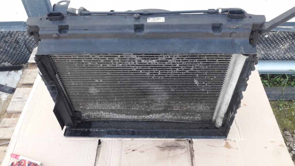 фото №1, Bmw e60 3.0i радиатор комплект вентилятор