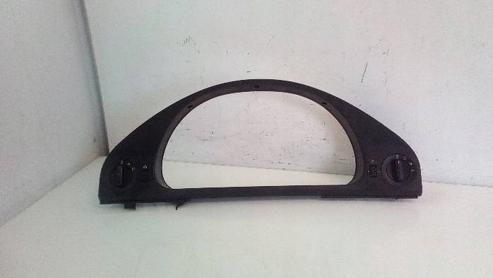 Купити Панель перемикачів рамка bmw e39 8159735