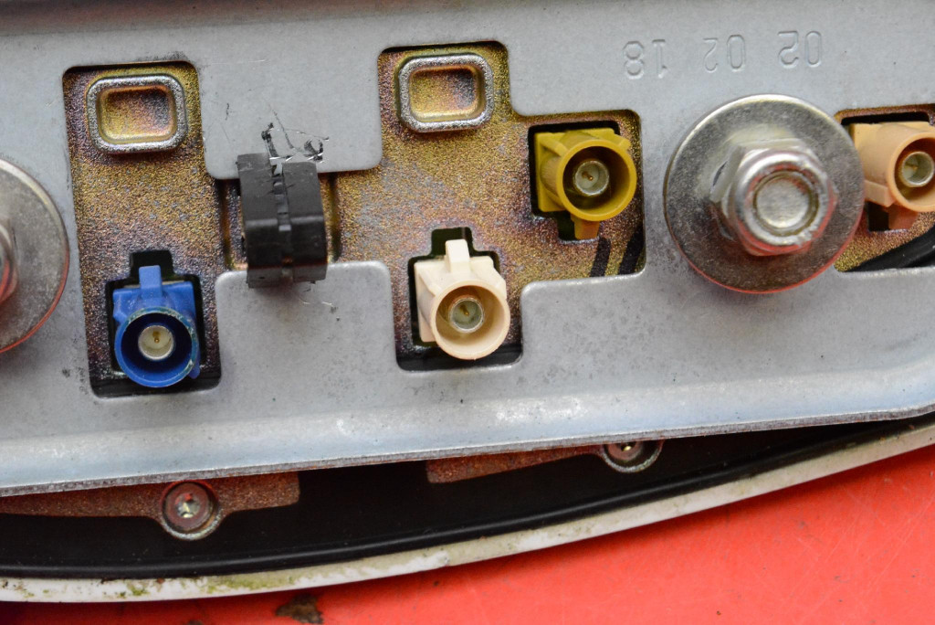 фото №8, Антена плавник білий fw93-19c089-eb jaguar xf x260 2 ii sedan 15-20