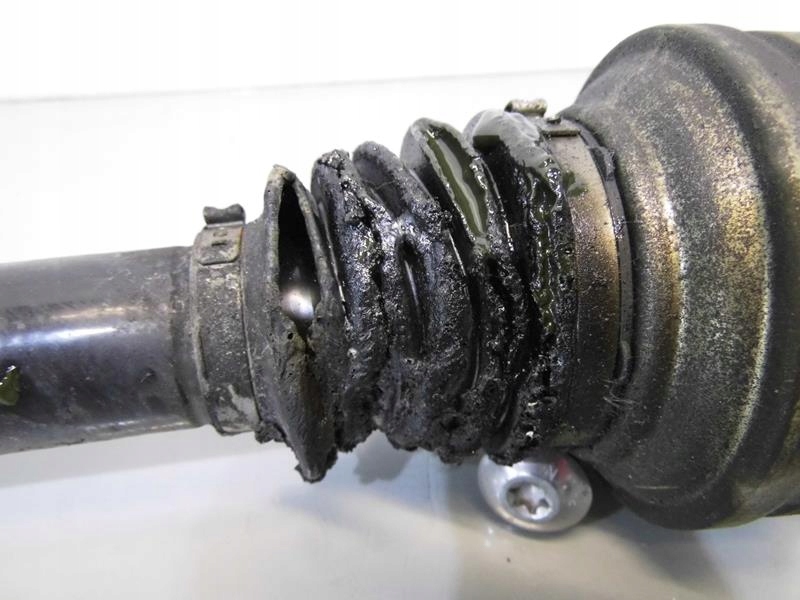 фото №4, Приводной вал правый задняя porsche cayenne 7p5 3.0 v6 гибрид