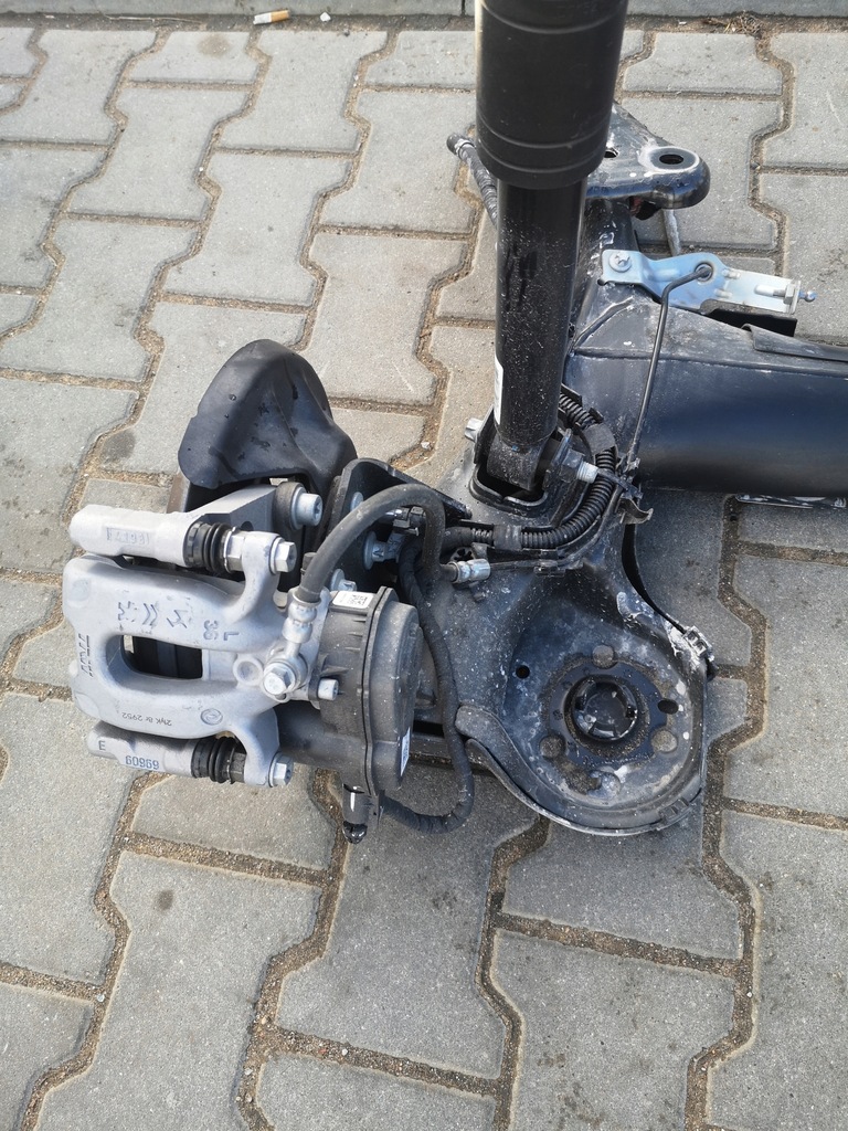 фото №5, Peugeot 208 ii задняя oś балка