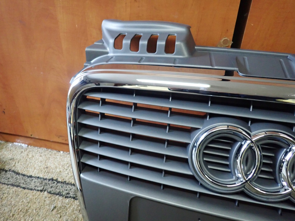 фото №7, Audi a4 b7 решётка радиатора средняя решётка радиатора хром
